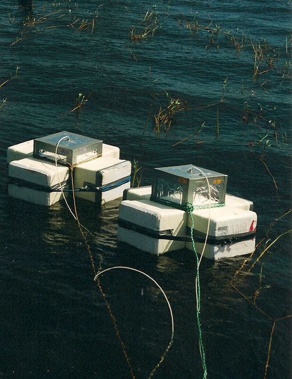 gas flux chambers floating